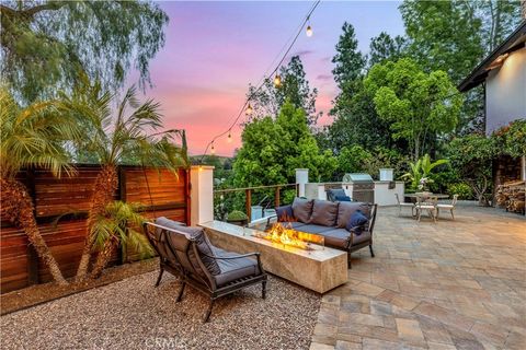 Tiny photo for 543 Paseo Grande, Thousand Oaks, CA 91320 (MLS # OC26033545)