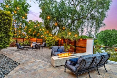 Photo of 543 Paseo Grande, Thousand Oaks, CA 91320 (MLS # OC26033545)