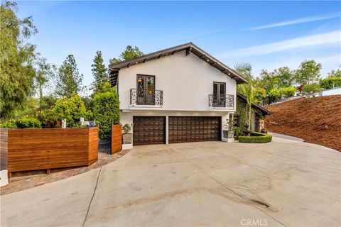 Tiny photo for 543 Paseo Grande, Thousand Oaks, CA 91320 (MLS # OC26033545)