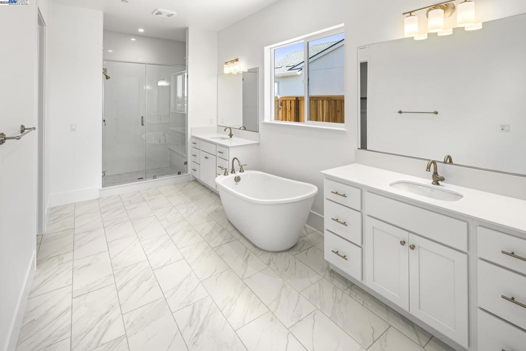 BETHEL ISLAND - Residential