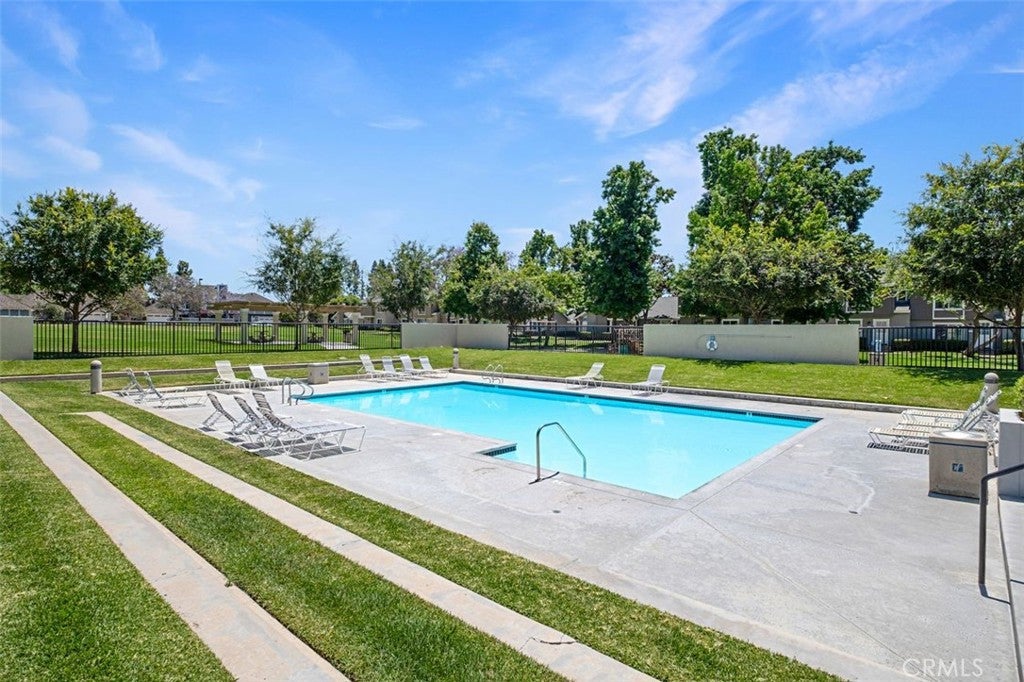 1 Woodleaf, Irvine CA 92614 - Photo 30