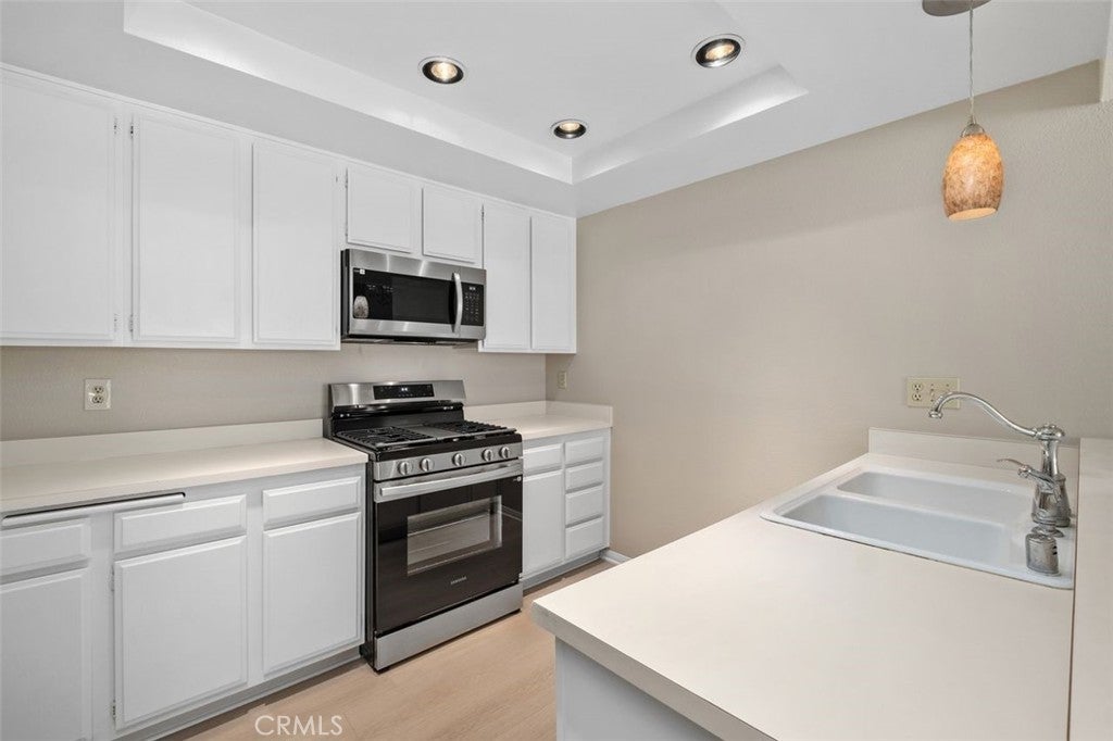 1 Woodleaf, Irvine CA 92614 - Photo 6