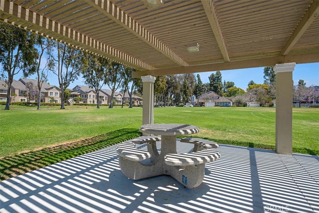1 Woodleaf, Irvine CA 92614 - Photo 32