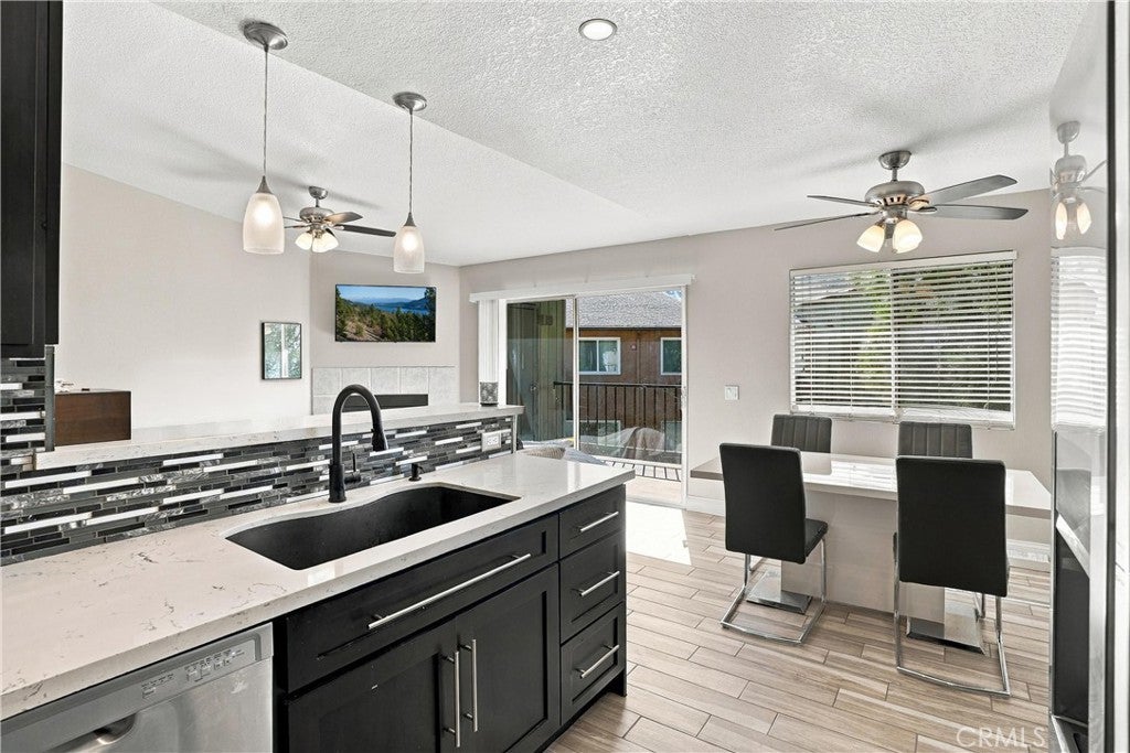 2616 Avenida del Vista B204