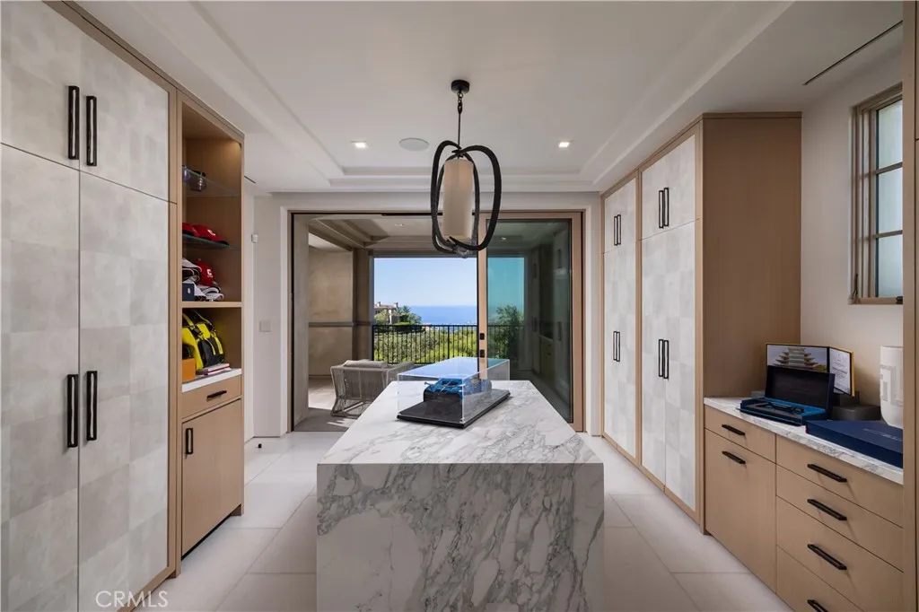 Newport Coast, California 92657, United States, 6 Bedrooms Bedrooms, ,11 BathroomsBathrooms,Residential,Active,209894