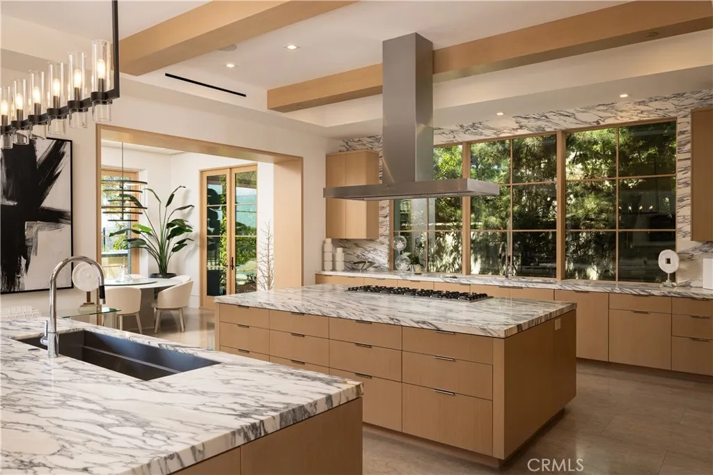 Newport Coast, California 92657, United States, 6 Bedrooms Bedrooms, ,11 BathroomsBathrooms,Residential,Active,209894