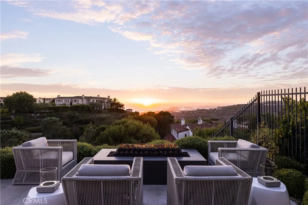 Newport Coast, California 92657, United States, 6 Bedrooms Bedrooms, ,11 BathroomsBathrooms,Residential,Active,209894