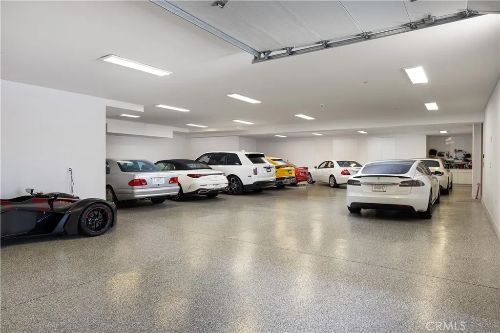 Newport Coast, California 92657, United States, 6 Bedrooms Bedrooms, ,11 BathroomsBathrooms,Residential,Active,209894