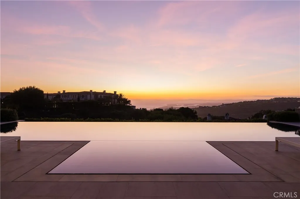 Newport Coast, California 92657, United States, 6 Bedrooms Bedrooms, ,11 BathroomsBathrooms,Residential,Active,209894