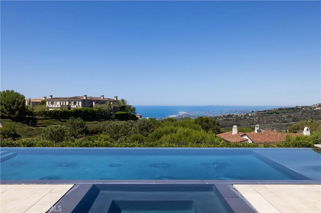 Newport Coast, California 92657, United States, 6 Bedrooms Bedrooms, ,11 BathroomsBathrooms,Residential,Active,209894