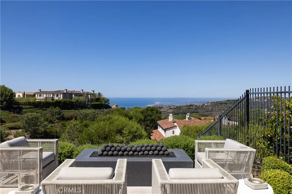 Newport Coast, California 92657, United States, 6 Bedrooms Bedrooms, ,11 BathroomsBathrooms,Residential,Active,209894