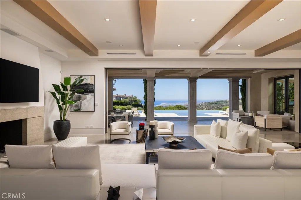 Newport Coast, California 92657, United States, 6 Bedrooms Bedrooms, ,11 BathroomsBathrooms,Residential,Active,209894