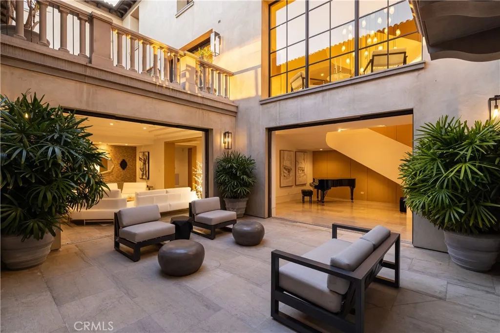 Newport Coast, California 92657, United States, 6 Bedrooms Bedrooms, ,11 BathroomsBathrooms,Residential,Active,209894