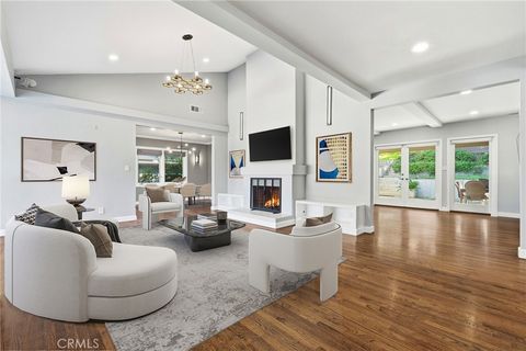 Photo of 3148 Barbara Court, Los Angeles, CA 90068 (MLS # SR26041875)