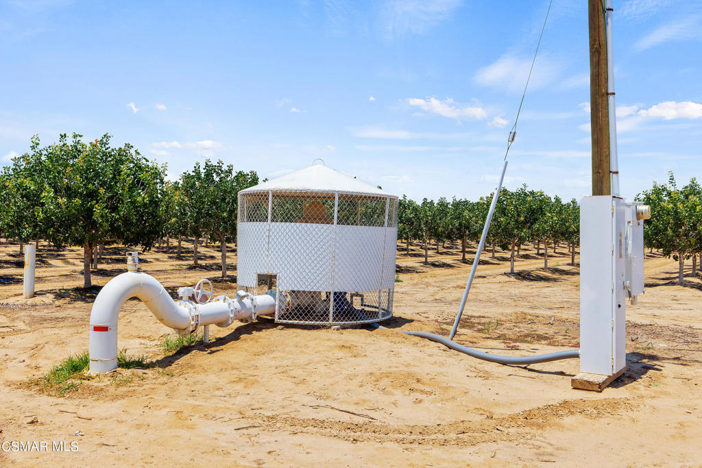 Not Applicable - 1007242 - Land