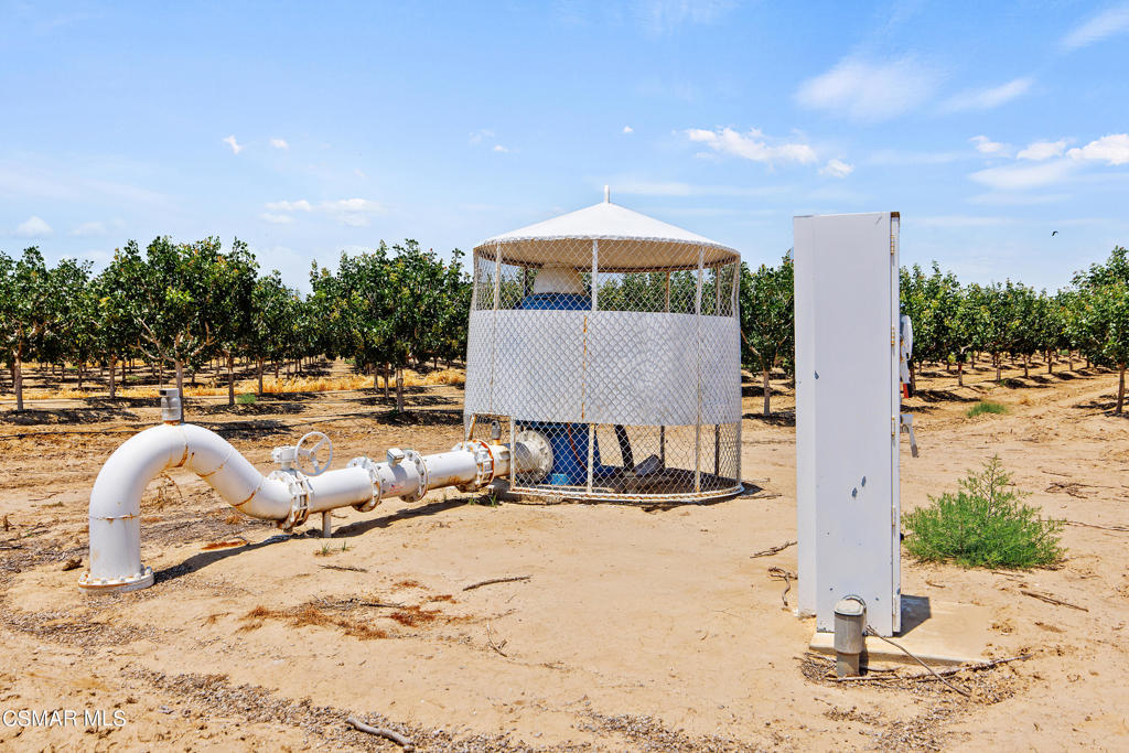 Not Applicable - 1007242 - Land