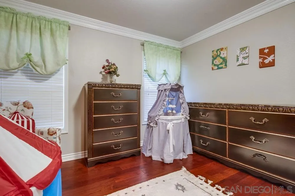 Chula Vista, California 91914, United States, 5 Bedrooms Bedrooms, ,5 BathroomsBathrooms,Residential,Active,183902