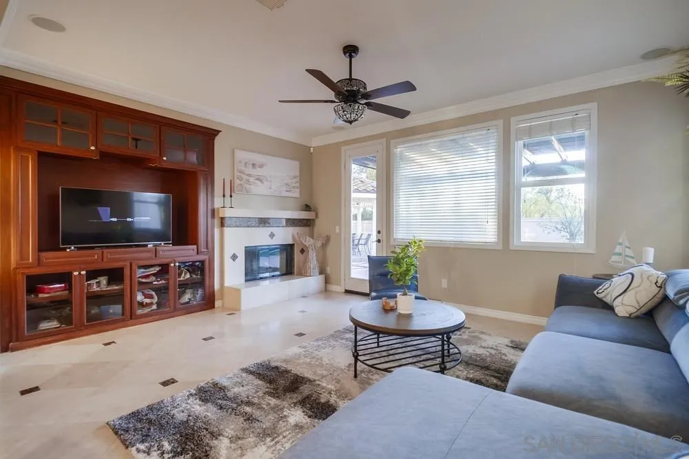 Chula Vista, California 91914, United States, 5 Bedrooms Bedrooms, ,5 BathroomsBathrooms,Residential,Active,183902