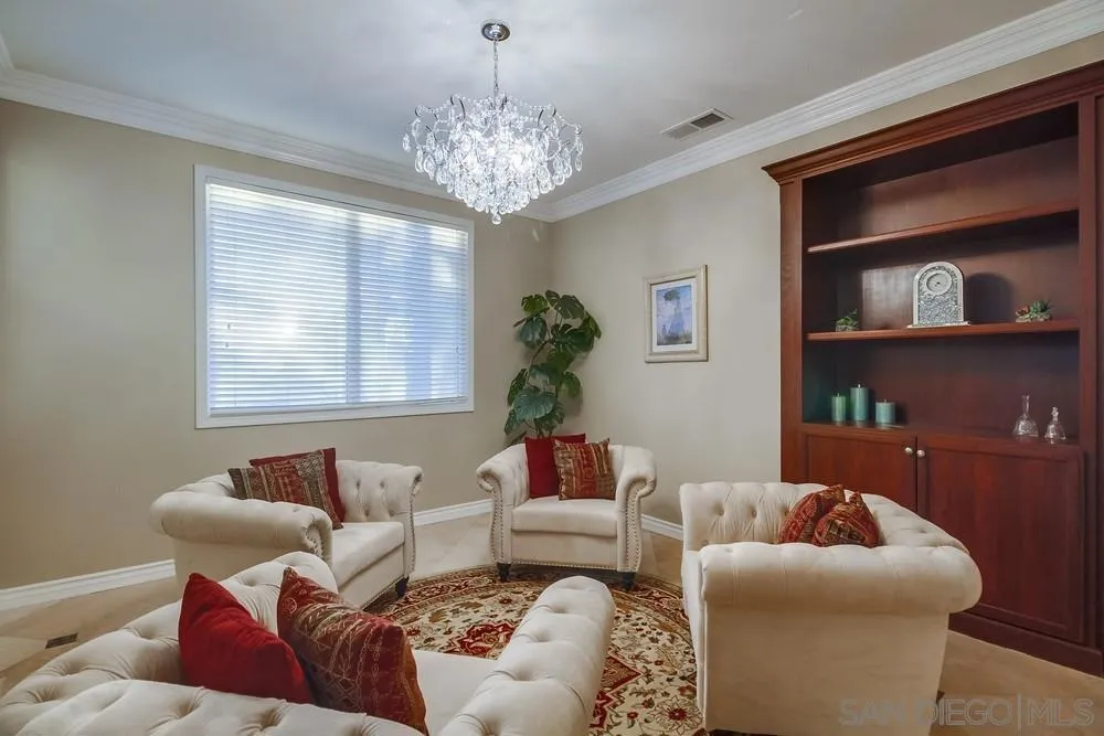 Chula Vista, California 91914, United States, 5 Bedrooms Bedrooms, ,5 BathroomsBathrooms,Residential,Active,183902