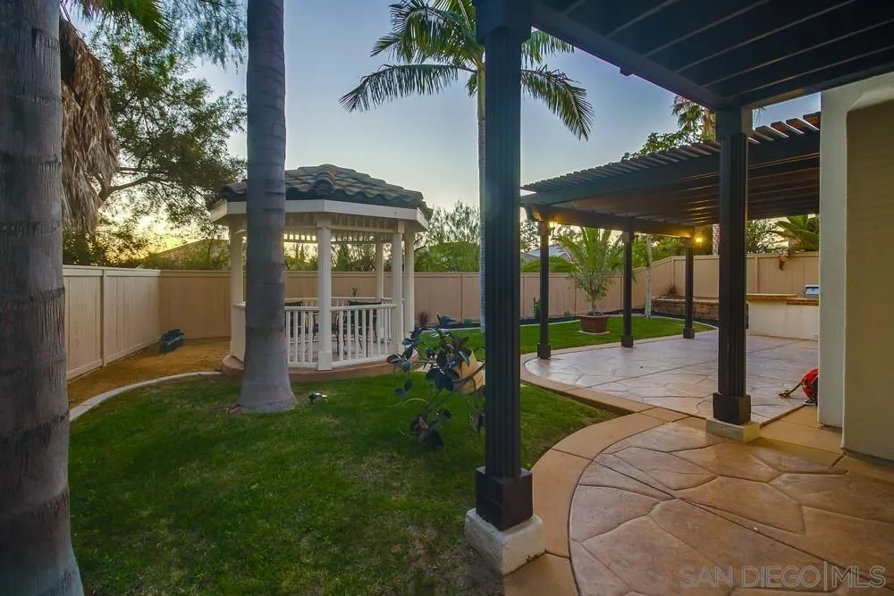 Chula Vista, California 91914, United States, 5 Bedrooms Bedrooms, ,5 BathroomsBathrooms,Residential,Active,183902