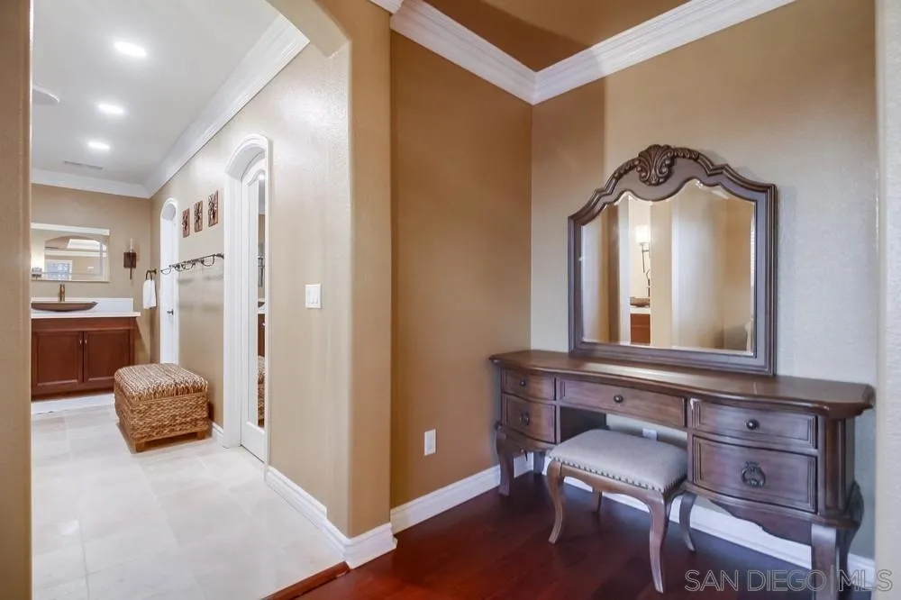 Chula Vista, California 91914, United States, 5 Bedrooms Bedrooms, ,5 BathroomsBathrooms,Residential,Active,183902