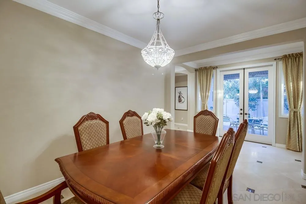 Chula Vista, California 91914, United States, 5 Bedrooms Bedrooms, ,5 BathroomsBathrooms,Residential,Active,183902