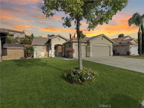 Photo of 28376 Evening Star DR, Menifee, CA 92585 (MLS # SW26117137)