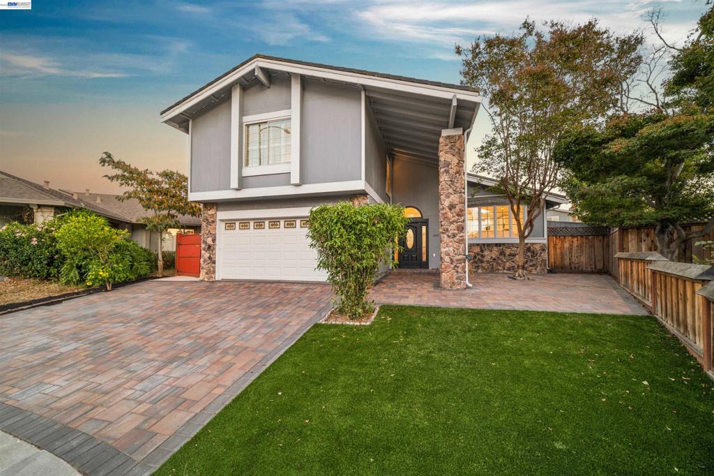 1140 Gilbert Ct
