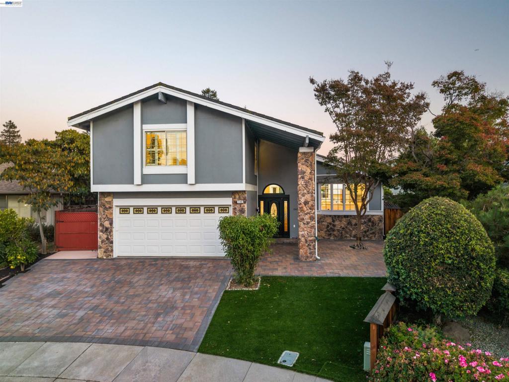 1140 Gilbert Ct CT