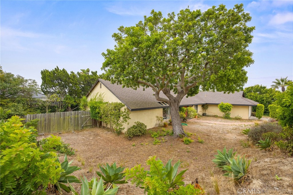 2795 Temple Hills Drive
