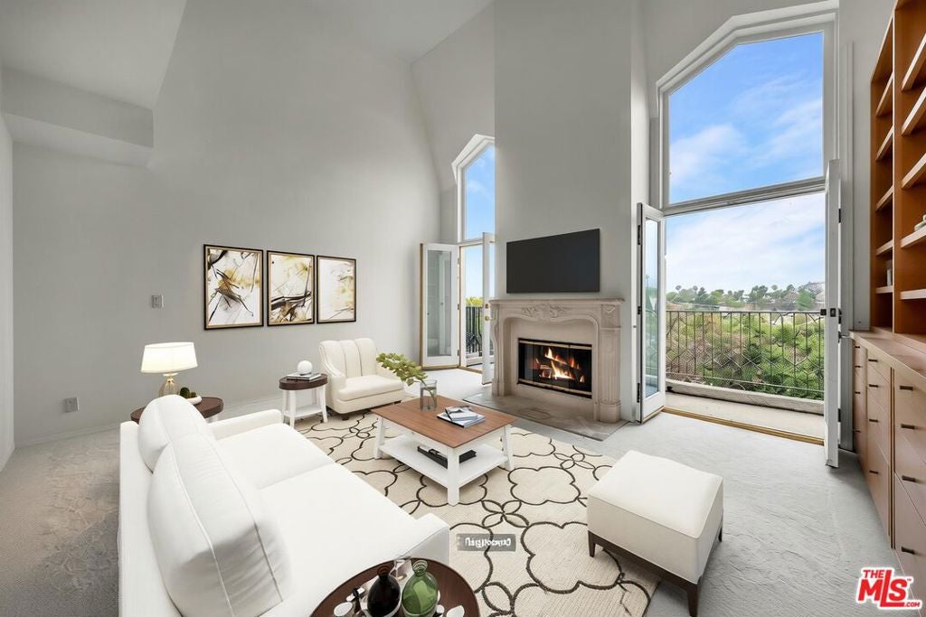 15510 W Sunset Boulevard 304