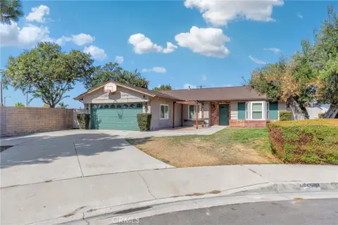 MLS: OC26176998