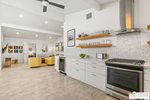 Tiny photo for 547 N Sunrise Way, Palm Springs, CA 92262 (MLS # 26986579PS)