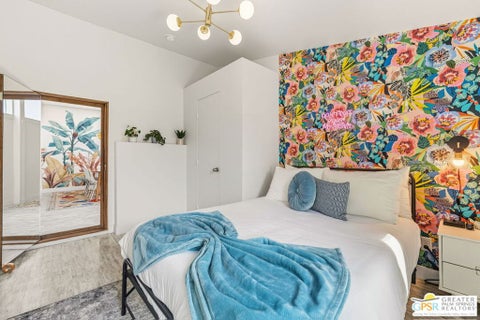 Tiny photo for 547 N Sunrise Way, Palm Springs, CA 92262 (MLS # 26986579PS)