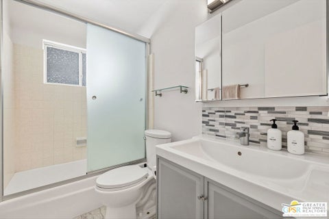 Tiny photo for 547 N Sunrise Way, Palm Springs, CA 92262 (MLS # 26986579PS)