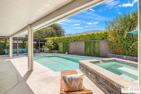 Tiny photo for 547 N Sunrise Way, Palm Springs, CA 92262 (MLS # 26986579PS)