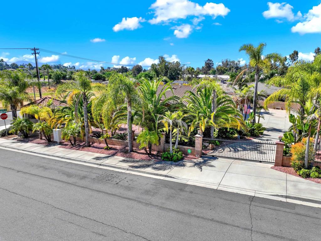 907 Rockwell Springs Court