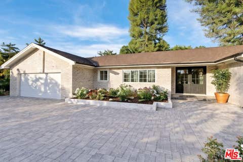 Photo of 4732 Del Moreno Drive, Woodland Hills, CA 91364 (MLS # 26835339)