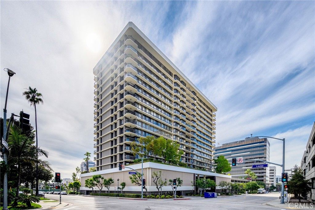 Photo of 222 Monterey Road #1603, Glendale, CA 91206 (MLS # GD26034739)