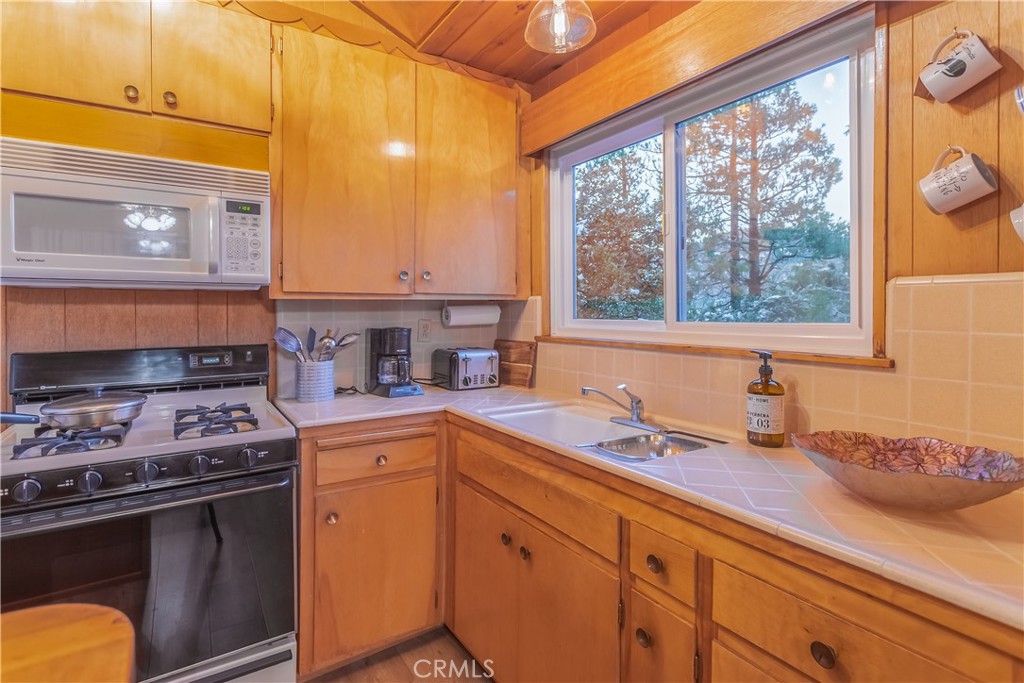 Crestline (CRES) - Residential