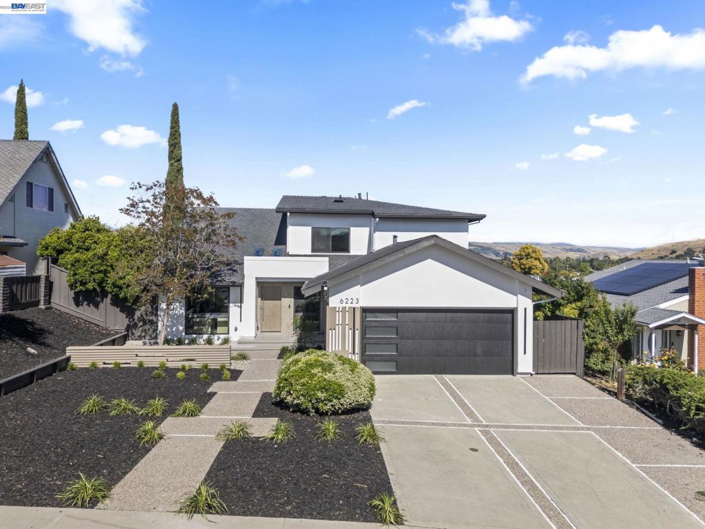 6223 Valroy Dr