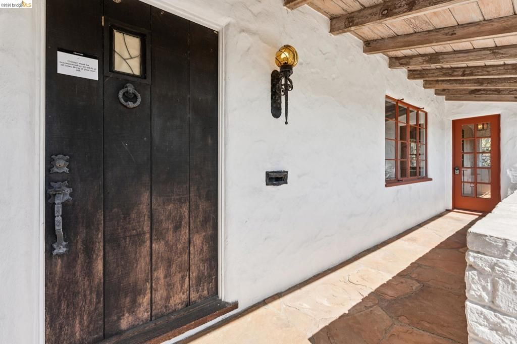 Photo of 340 Jerome Avenue Ave, Piedmont, CA 94610 (MLS # 41131501)