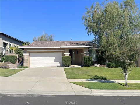 Photo of 11811 Fairway Drive, Yucaipa, CA 92399 (MLS # IG26132604)