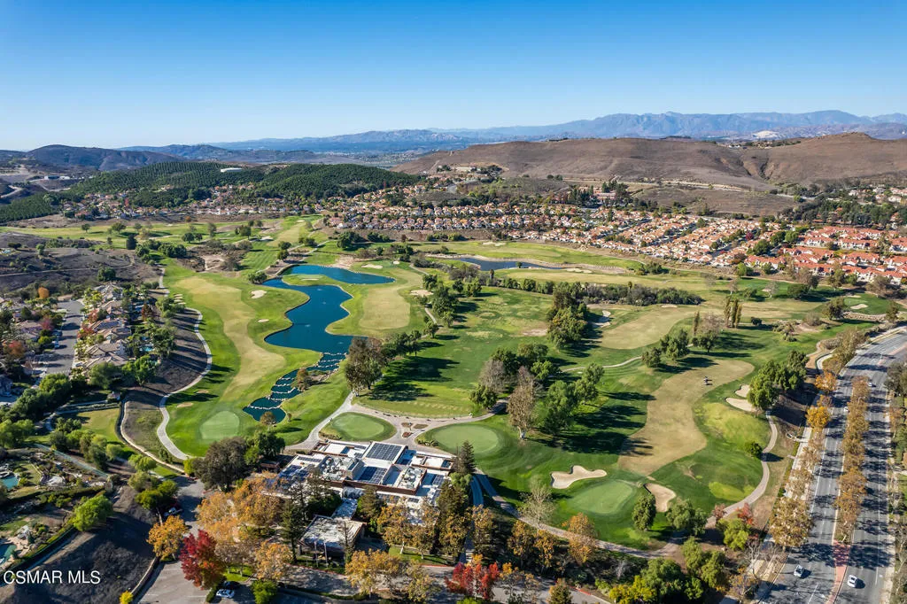 Simi Valley, California 93065, United States, 6 Bedrooms Bedrooms, ,6 BathroomsBathrooms,Residential,Active,138044