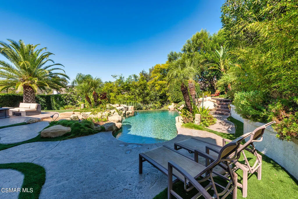 Simi Valley, California 93065, United States, 6 Bedrooms Bedrooms, ,6 BathroomsBathrooms,Residential,Active,138044