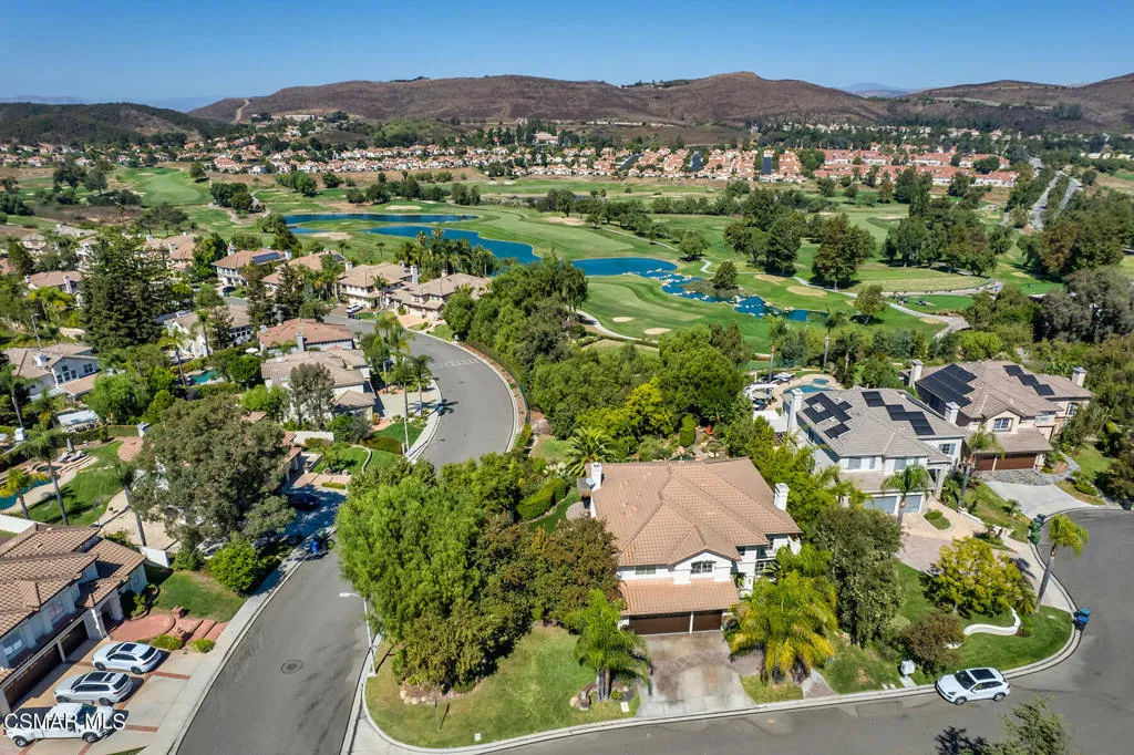 Simi Valley, California 93065, United States, 6 Bedrooms Bedrooms, ,6 BathroomsBathrooms,Residential,Active,138044