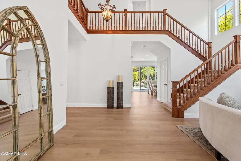 Simi Valley, California 93065, United States, 6 Bedrooms Bedrooms, ,6 BathroomsBathrooms,Residential,Active,138044