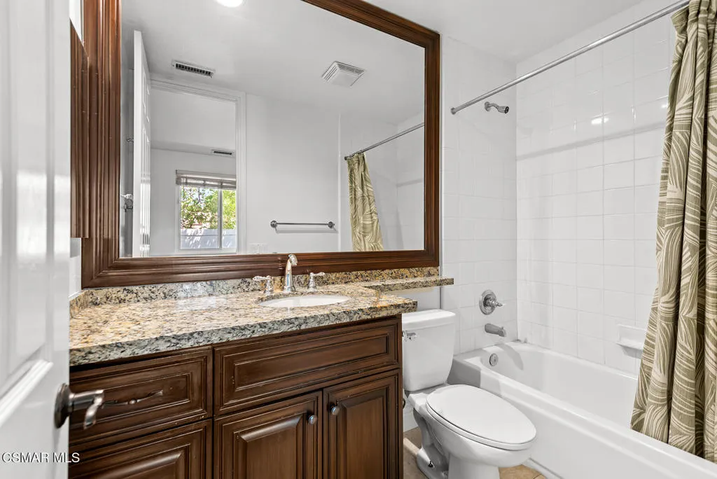 Simi Valley, California 93065, United States, 6 Bedrooms Bedrooms, ,6 BathroomsBathrooms,Residential,Active,138044