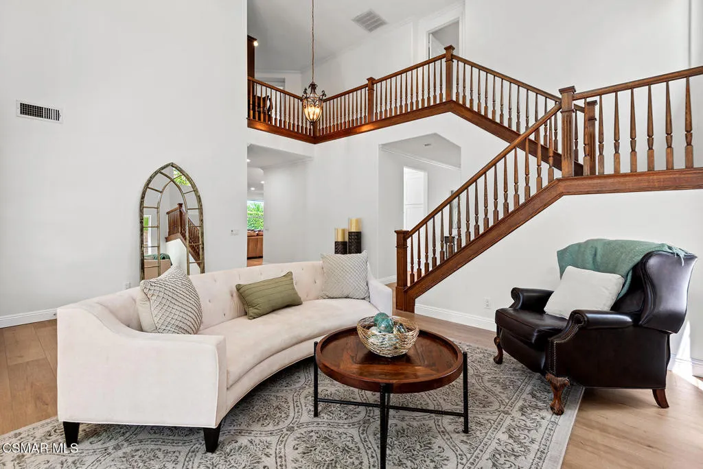 Simi Valley, California 93065, United States, 6 Bedrooms Bedrooms, ,6 BathroomsBathrooms,Residential,Active,138044