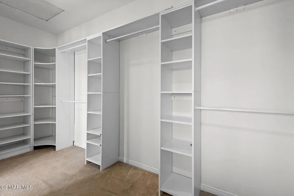 Simi Valley, California 93065, United States, 6 Bedrooms Bedrooms, ,6 BathroomsBathrooms,Residential,Active,138044